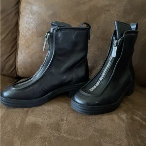 Larroude Nicole Lo boots (new no box)