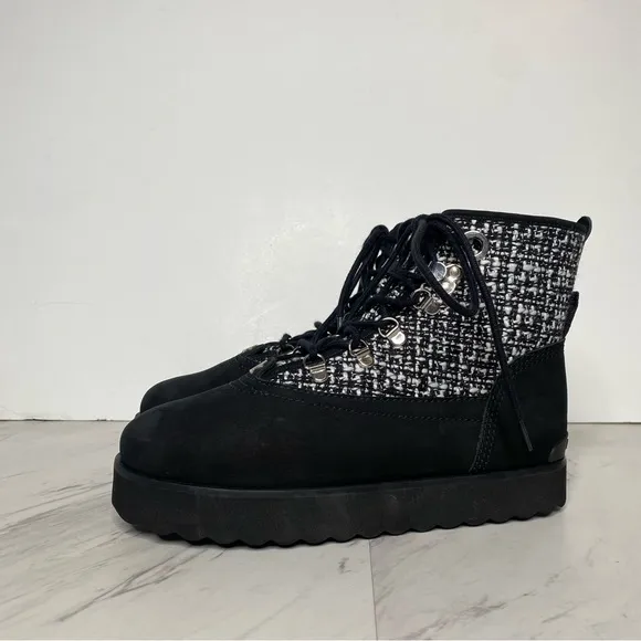 Larroude Vail Black Tweed Lace Up Winter Boot 7 1/2