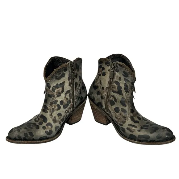 LIBERTY Black Chita Chloe Fringe Boots Cowboy Cheetah Print Ankle Booties Size 9