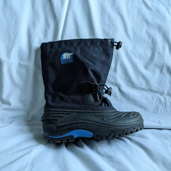 Like new Sorel Unisex super troopers winter boots size 4