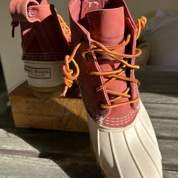 LL Bean boot  Limited Edition size 7