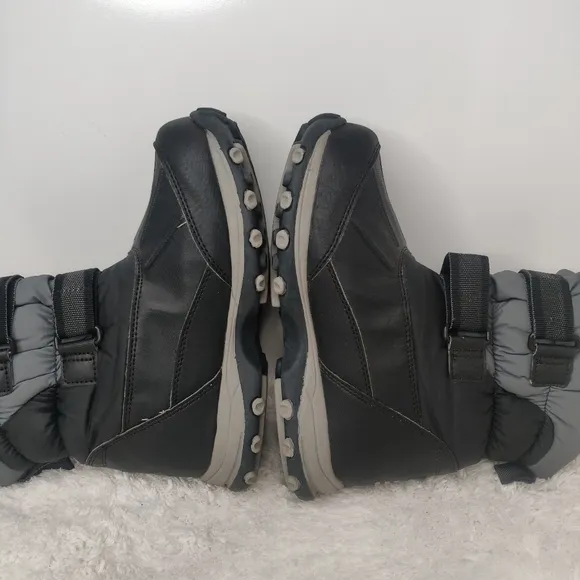 LL bean Boys winter boots sz 3