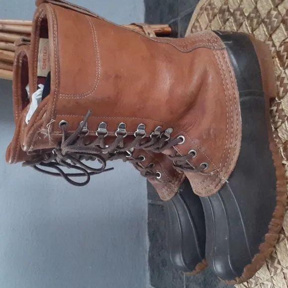 L.L BEAN HAUNTING INSULATED BOOTS WATERPROOF