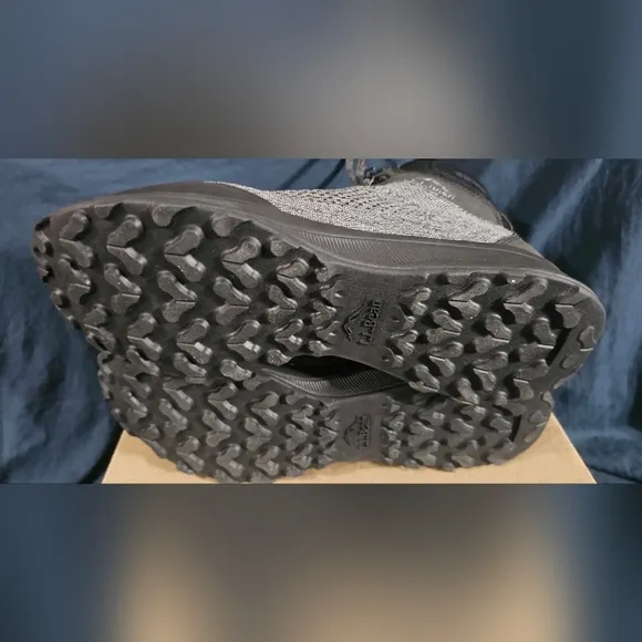 L.L. Bean Men's Elevation Insulated Hiking Boots Black Grey Size 11 New No Box