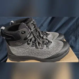 L.L. Bean Men's Elevation Insulated Hiking Boots Black Grey Size 11 New No Box