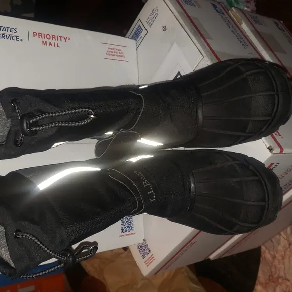 L.L. Bean Northwood winter snow boots black grey reflective boys girls youth 2