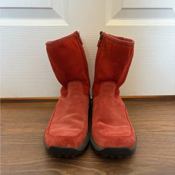 L.L. Bean Red Sherpa Suede Winter Boots Womens Size 6