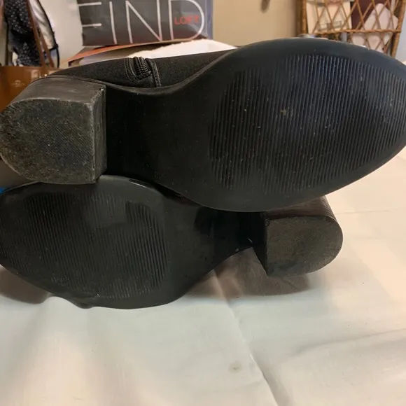 LN Black leather boots