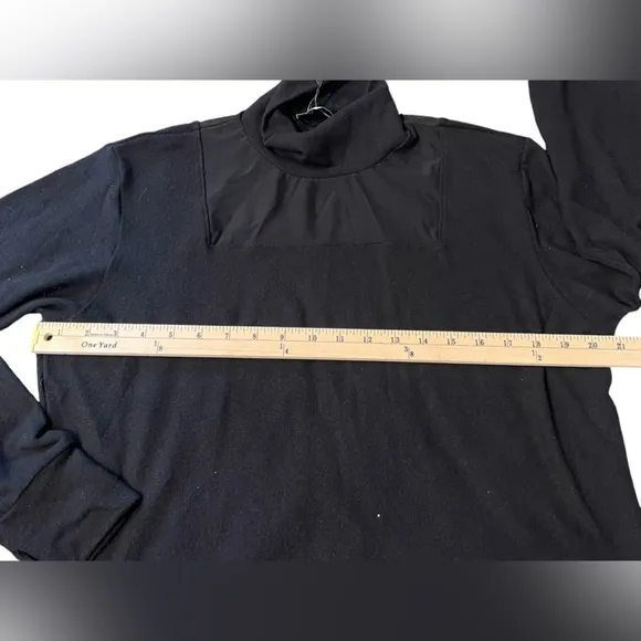 LNA LYRA BRUSHED TURTLENECK TOP IN BLACK