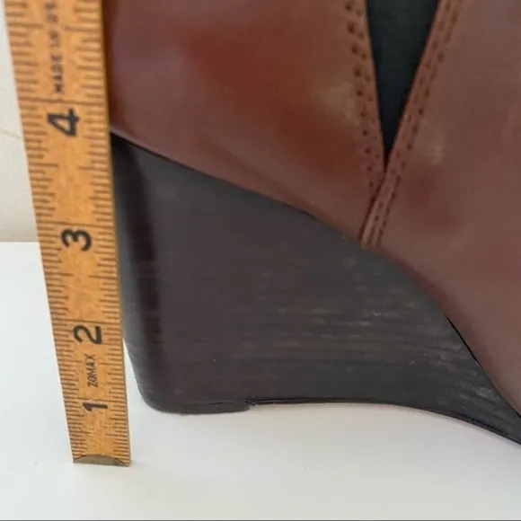 Louise et Cie Lo Wikket Cognac Brown Leather Pointed Toe Heel Ankle Bootie 10