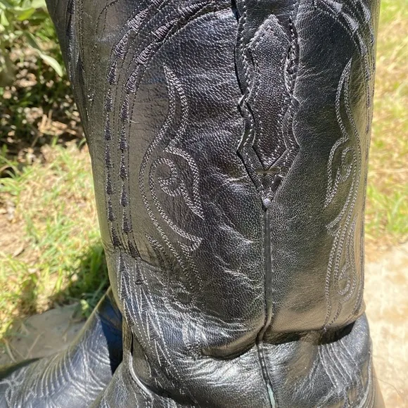 Lucchese boots black 10.5EE style 9778R cowboy mid calf almond toe western rodeo