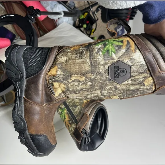 Magellan Outdoors Kids Snake Shield Defender Waterproof Boots size 4D
