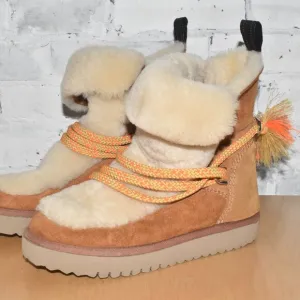 MAYPOL Anthropologie Shearling Fur Lined Suede Perfect Winter Boots Size 8