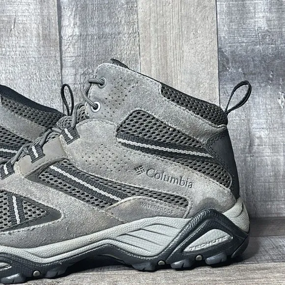 Mens Columbia Gray Suede Hammond Mid Waterproof Hiking Boots‎ Shoes Size 8 D GUC