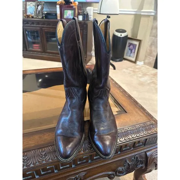 Men’s Genuine Leather Western Cowboy Boots. Size 11