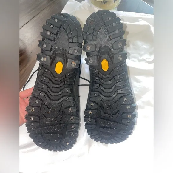 Men’s Merrell size 13 black waterproof snow boots
