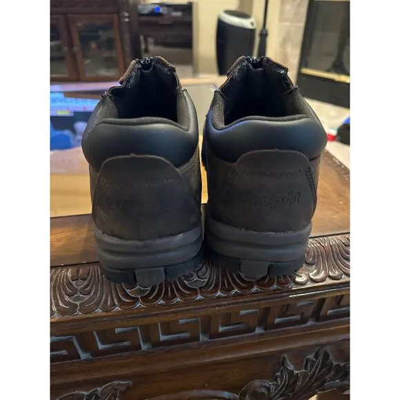 Men’s Propet Insulated Ankle Zip Boots. Size 10
