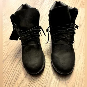 Men’s Timberland black waterproof winter boots