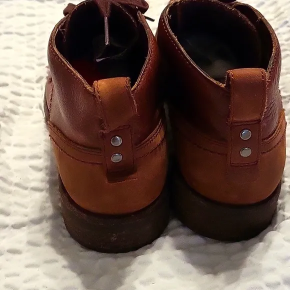 Mens Ugg leather boot size 9.5