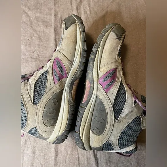 Merrell Azura Waterproof Outdoor Hiking Boots Women's‎ 9 Castle Rock Purple