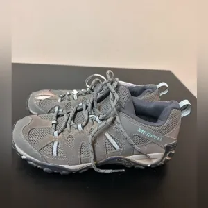 Merrell Deverta 2 Low Womens Size 8 Shoe Lace Up WP Mid Hiking Boots Sneaker