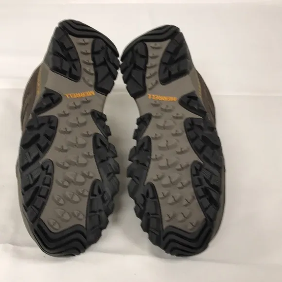 Merrell Mens Oakcreek Wp Hiking boots size 11.5 US
