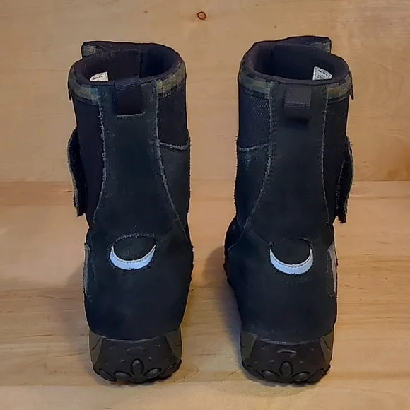 Merrell Polor Tech Tundra Black Suede Youth Winter Boots