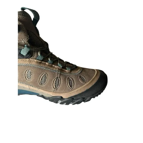 Merrell Women’s Chameleon Hiking Boots, Size 11- New- Fast Shipping - Read