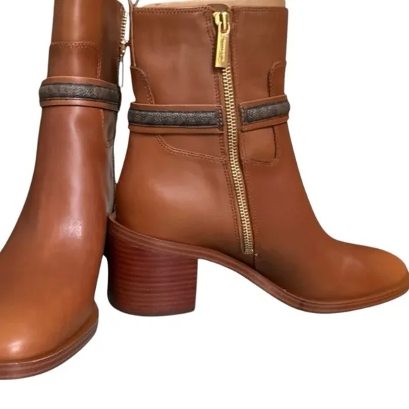 Michael Kors Mindy boot size 9 NWB. Gorgeous Boots!