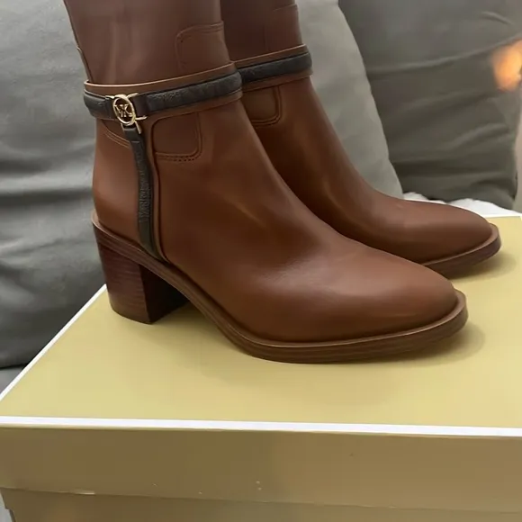 Michael Kors Women's Brown Ankle Boots. Mindy block heel bootie
