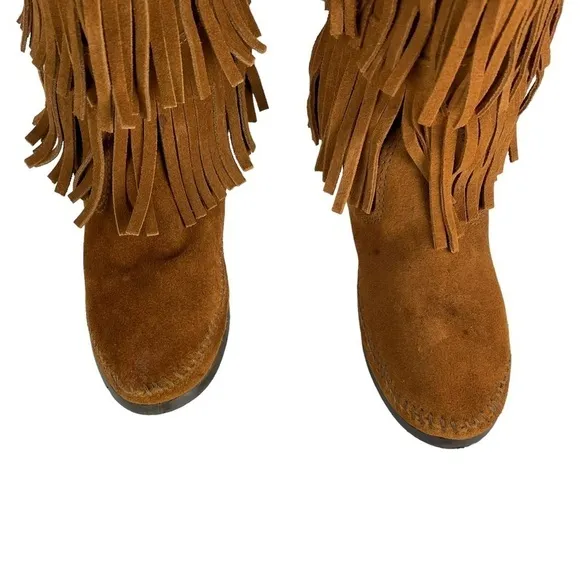 MINNETONKA 1632 3 LAYER FRINGE CALF HIGH SUEDE LEATHER SLIP ON MOCCASIN BOOTS
