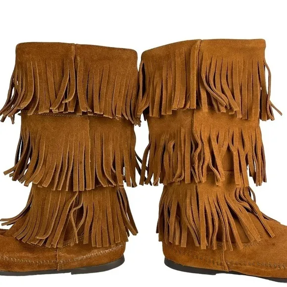 MINNETONKA 1632 3 LAYER FRINGE CALF HIGH SUEDE LEATHER SLIP ON MOCCASIN BOOTS