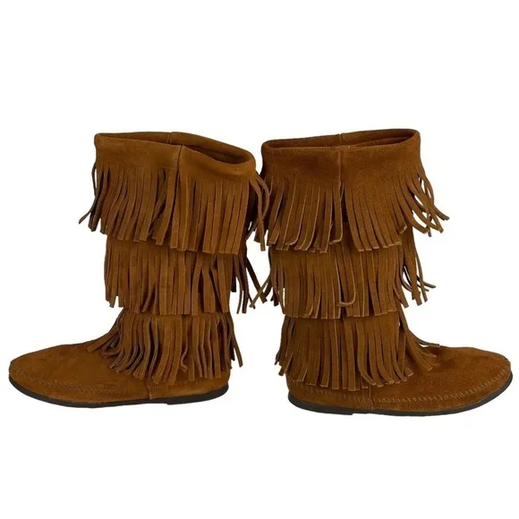 MINNETONKA 1632 3 LAYER FRINGE CALF HIGH SUEDE LEATHER SLIP ON MOCCASIN BOOTS