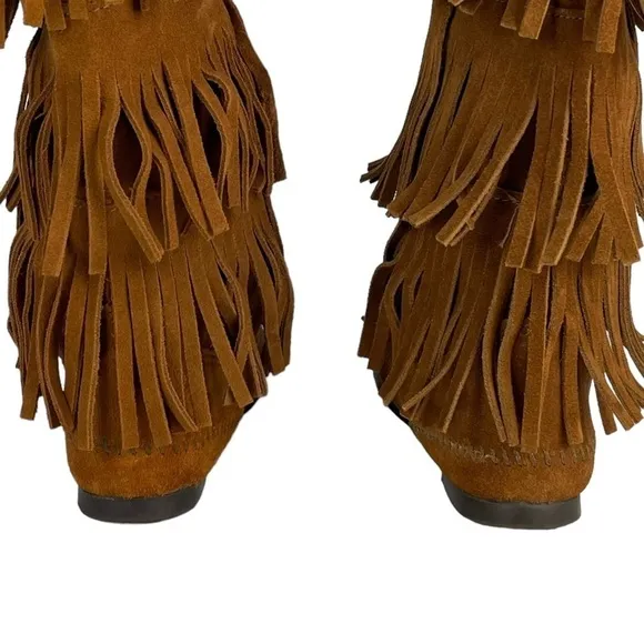 MINNETONKA 1632 3 LAYER FRINGE CALF HIGH SUEDE LEATHER SLIP ON MOCCASIN BOOTS