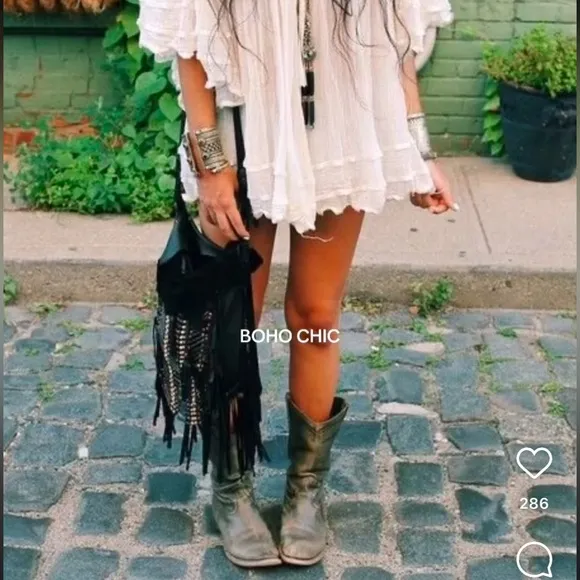 Minnetonka wedged fringe bootie in brown leather &amp; metal studs, zip-up, NWOT