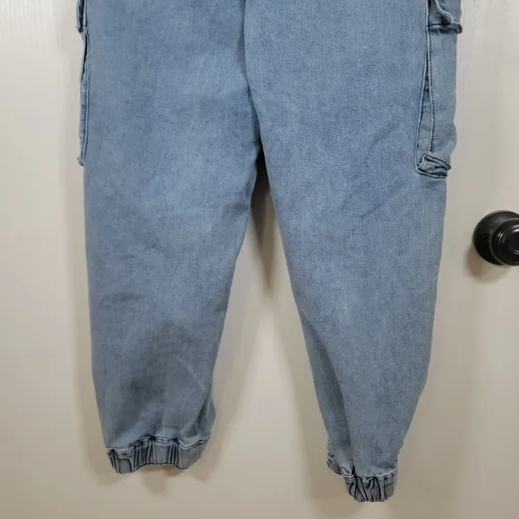 Miou Muse Cinched Ankle Cargo Jeans Gorpcore Uility Size Medium