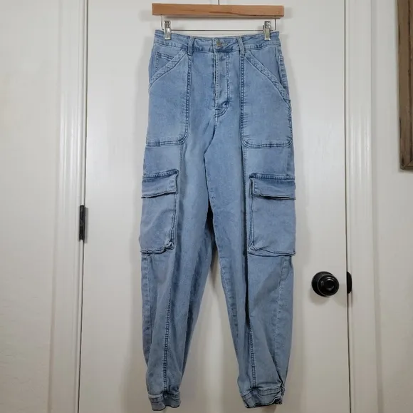 Miou Muse Cinched Ankle Cargo Jeans Gorpcore Uility Size Medium