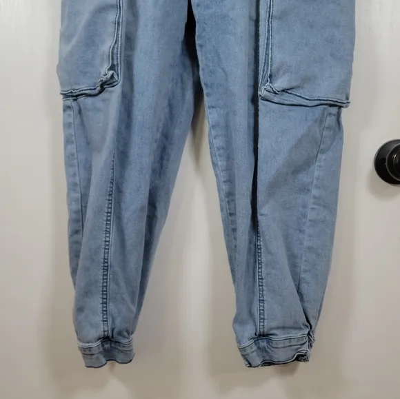 Miou Muse Cinched Ankle Cargo Jeans Gorpcore Uility Size Medium