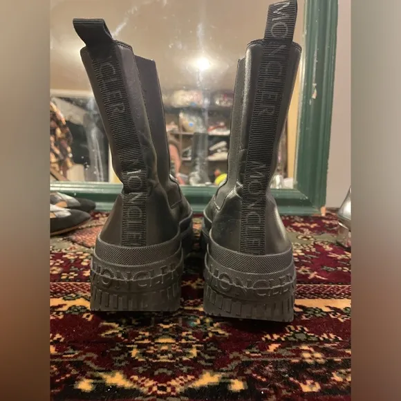 Moncler Coralyne boot, 38.5