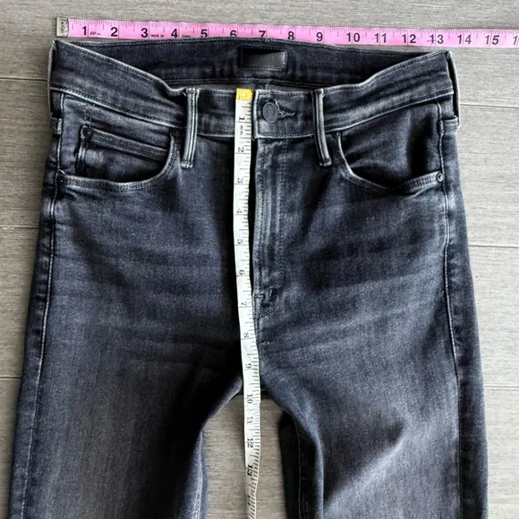 Mother Mid Rise Dazzler in The Night Is Watching 27 Stretch Black Gray Denim