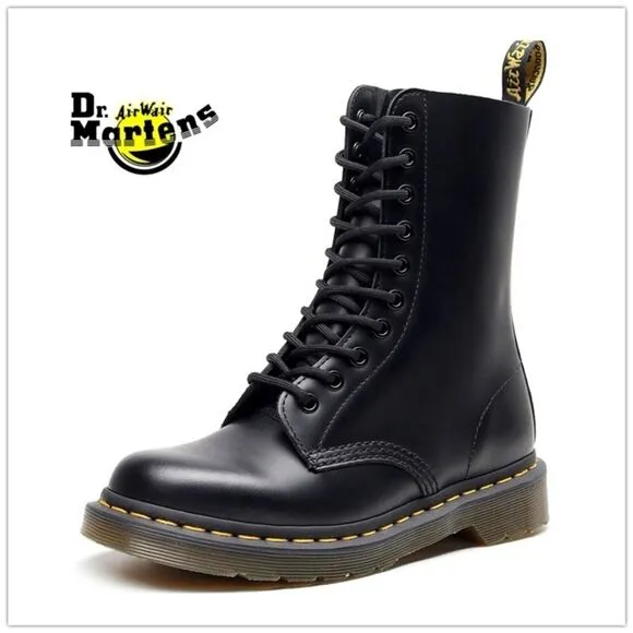 (N7) Dr. Martens br SOFTY T LACE UP LEATHER BOOTS br JUNIOR 1460, size 3 big kid