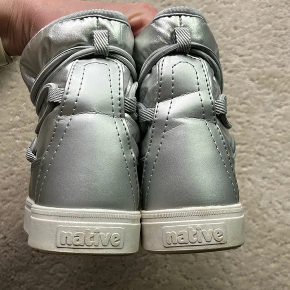 Native Toddler Girls Silver Snow Boots 7