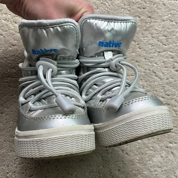 Native Toddler Girls Silver Snow Boots 7