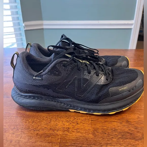 New Balance Men's DynaSoft Nitrel V5 GTX Trail Running Shoe size 13E wide