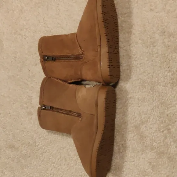New! BEARPAW Emma Toddler Boot wool blend Classic Suede with Zipper Kid's sz 10