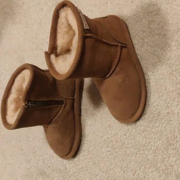 New! BEARPAW Emma Toddler Boot wool blend Classic Suede with Zipper Kid's sz 10