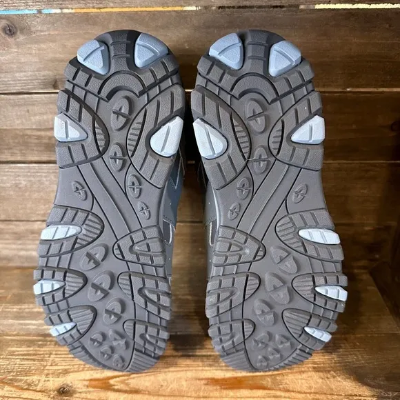New Big Kids Merrell Moab 3 Mid Gray Waterproof Ankle Hiking Boots Size 7 Y