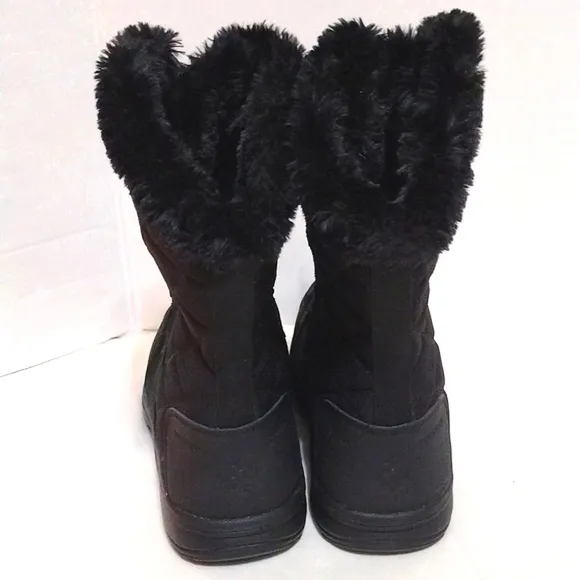 NEW Columbia Women's Lace Up Ice Maiden II Faux Fur Trim Winter Ski Boots US 9.5
