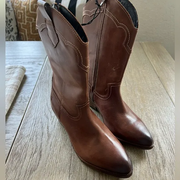 NEW Frye Nataly western cognac leather boots size 8.5
