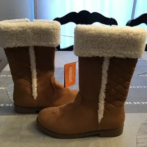New Gymboree Girl's Tall Boots--size 2